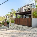 Taman Dharmawangsa Villa - 3Br Luxury Private Pool Villa In Nusa Dua