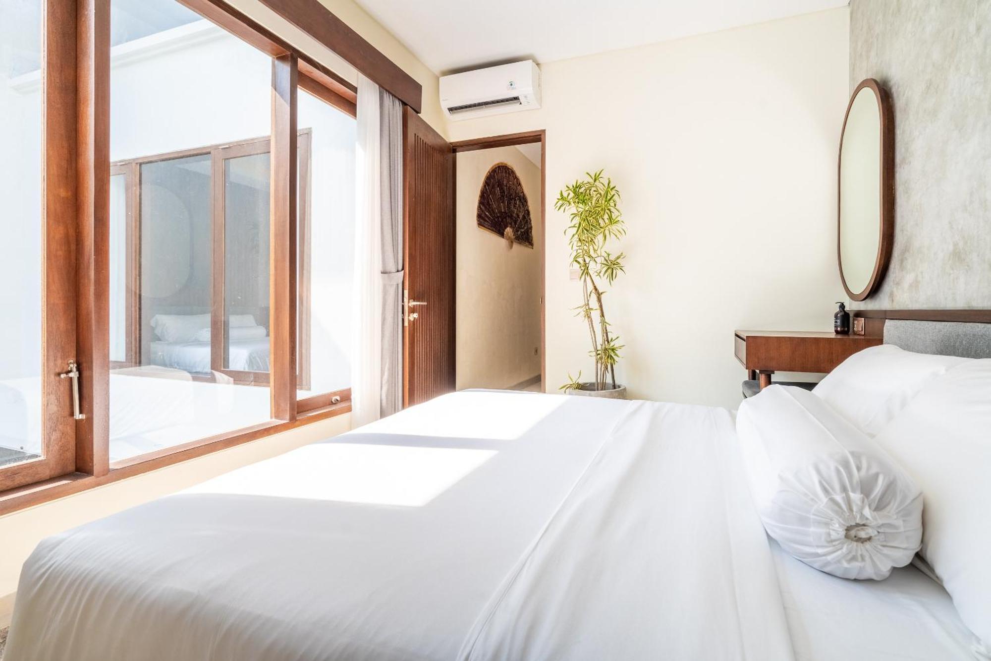 Villa Taman Dharmawangsa - 3br Luxury Private Pool In Nusa Dua