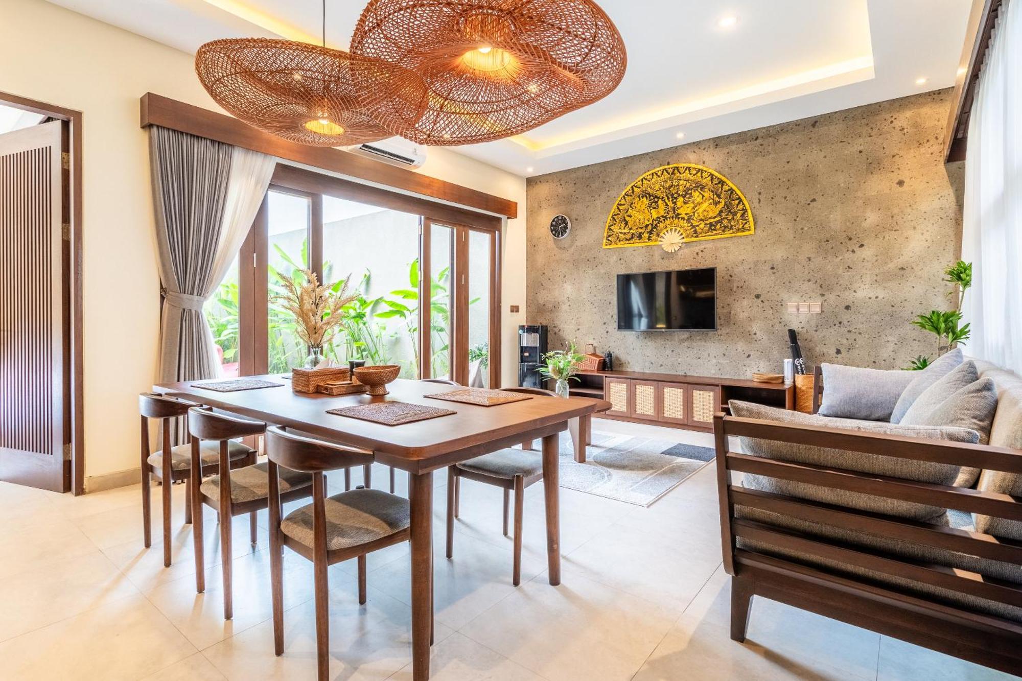 Taman Dharmawangsa - 3br Luxury Private Pool In Nusa Dua