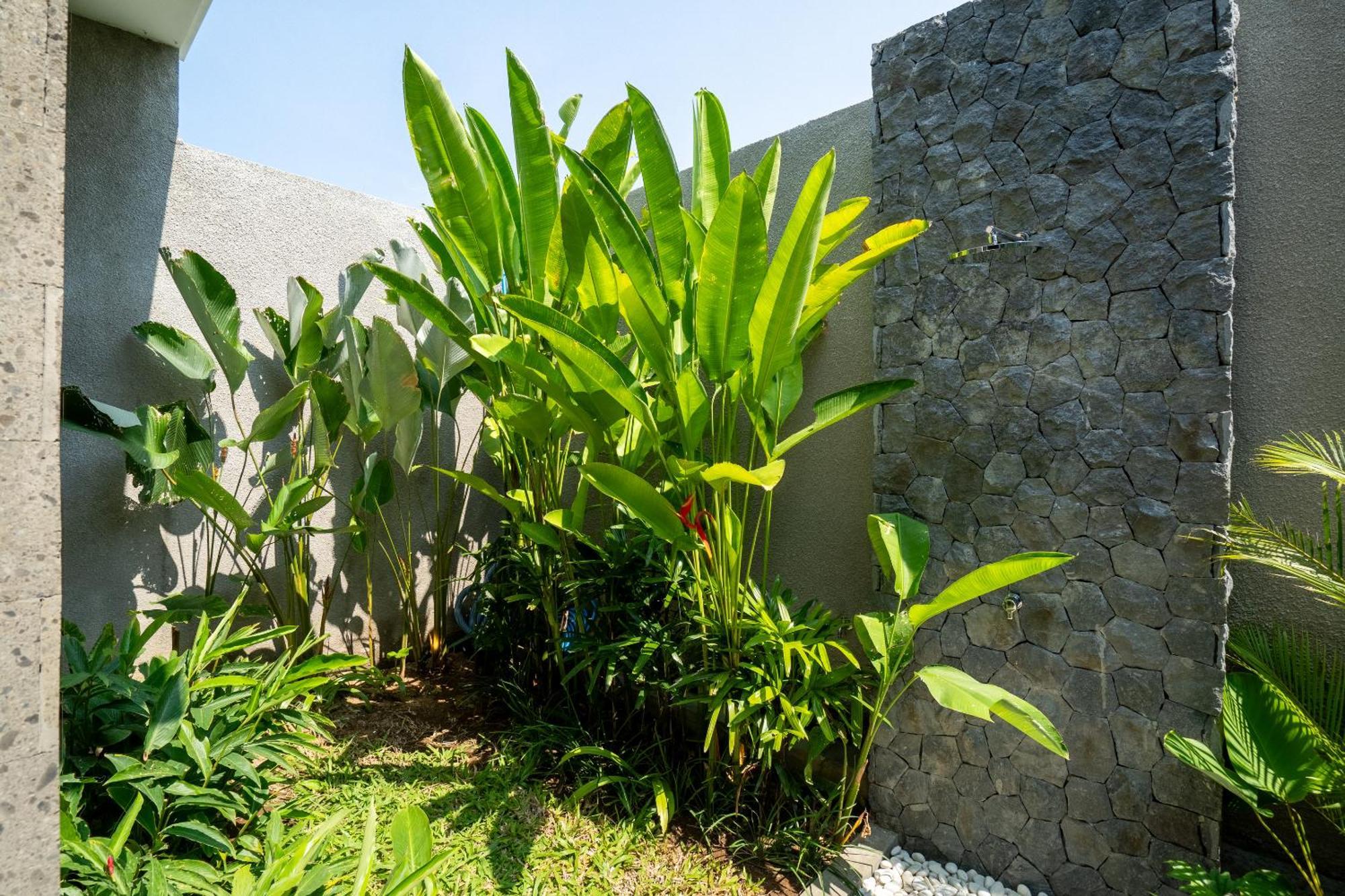 Taman Dharmawangsa - 3br Luxury Private Pool In Nusa Dua Villa *