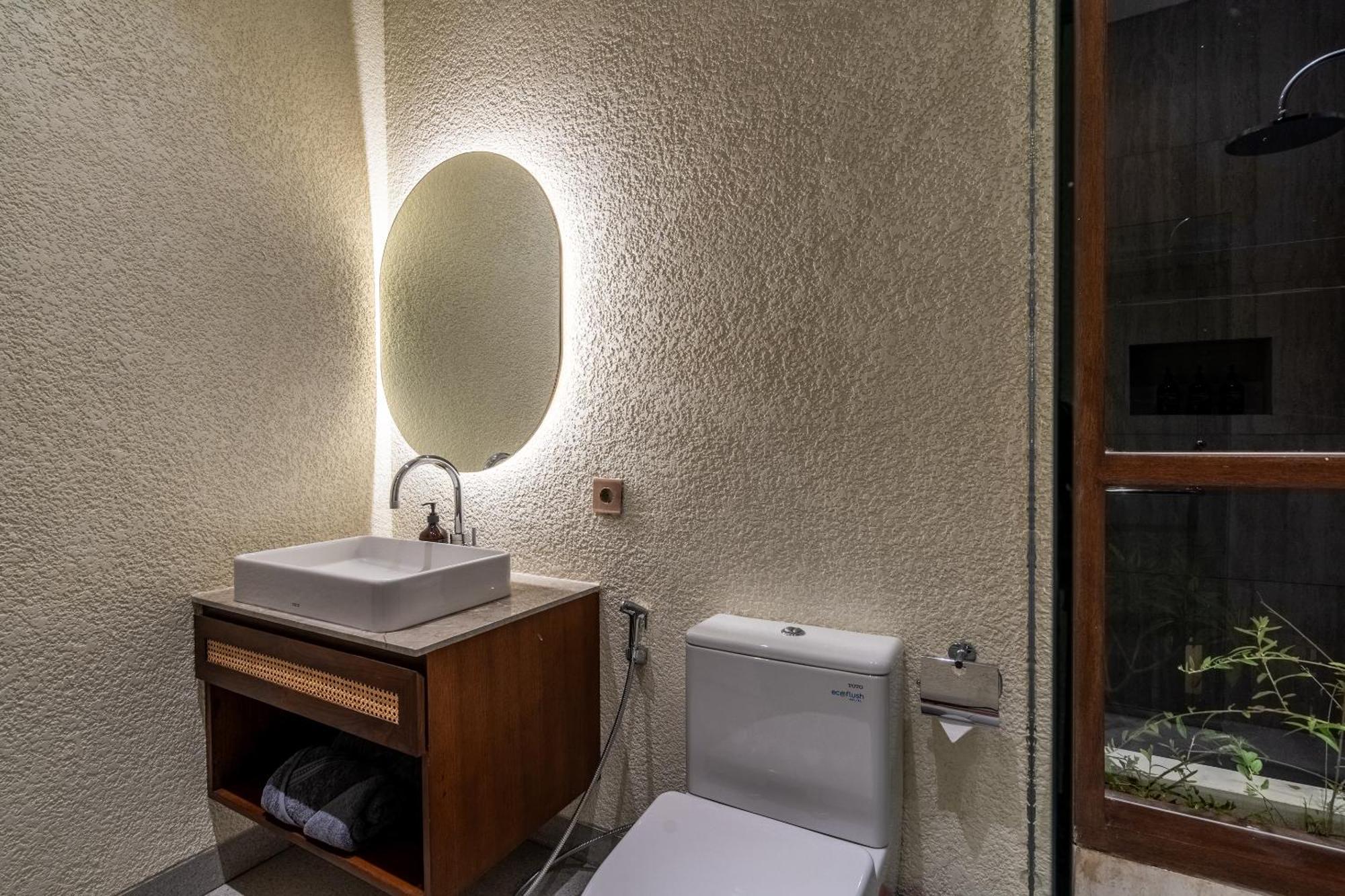 Taman Dharmawangsa - 3br Luxury Private Pool In Nusa Dua Villa