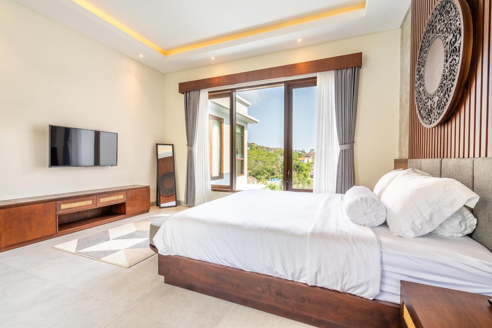 Taman Dharmawangsa - 3br Luxury Private Pool In Nusa Dua Villa