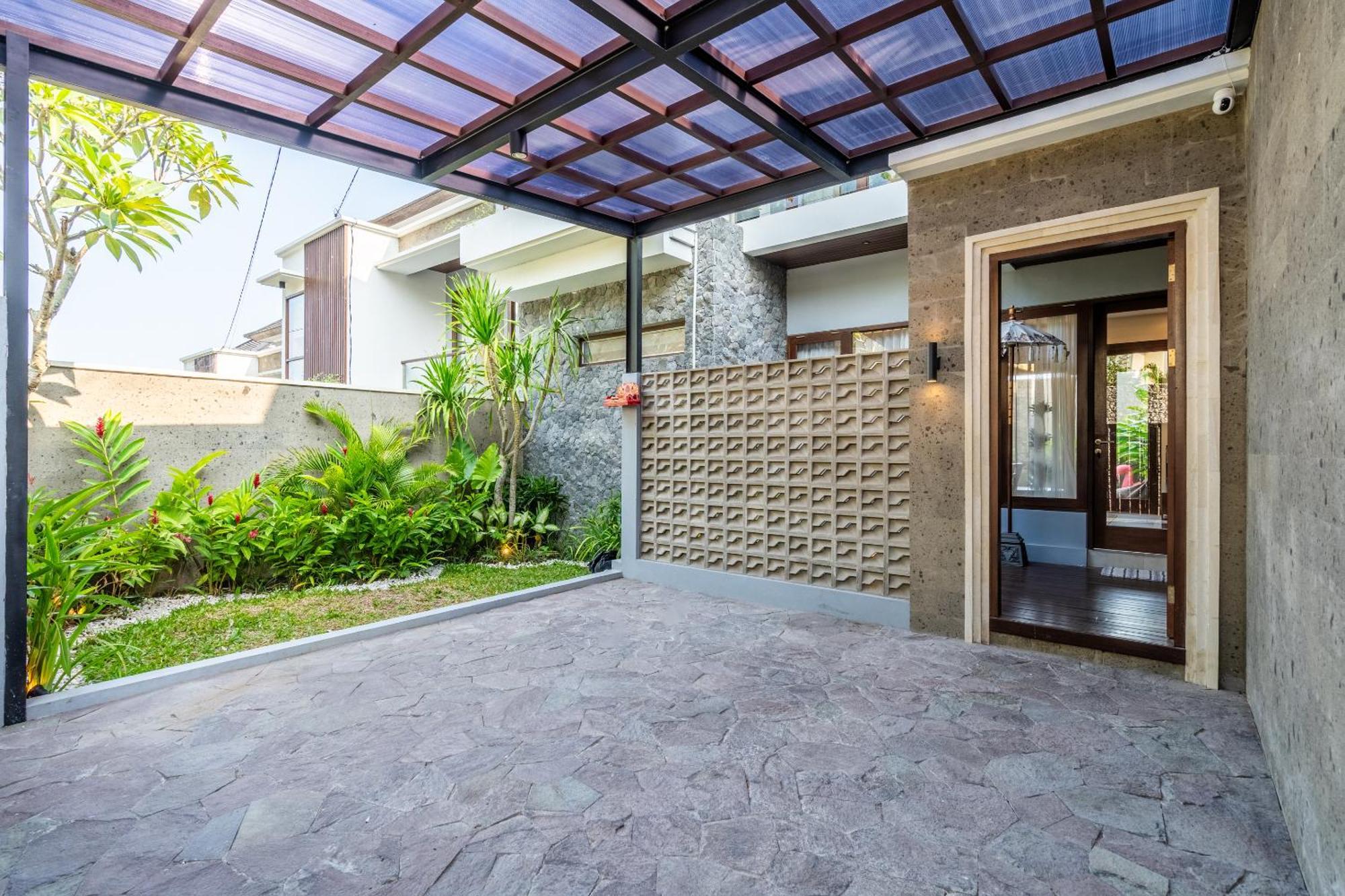 Taman Dharmawangsa - 3br Luxury Private Pool In Nusa Dua *