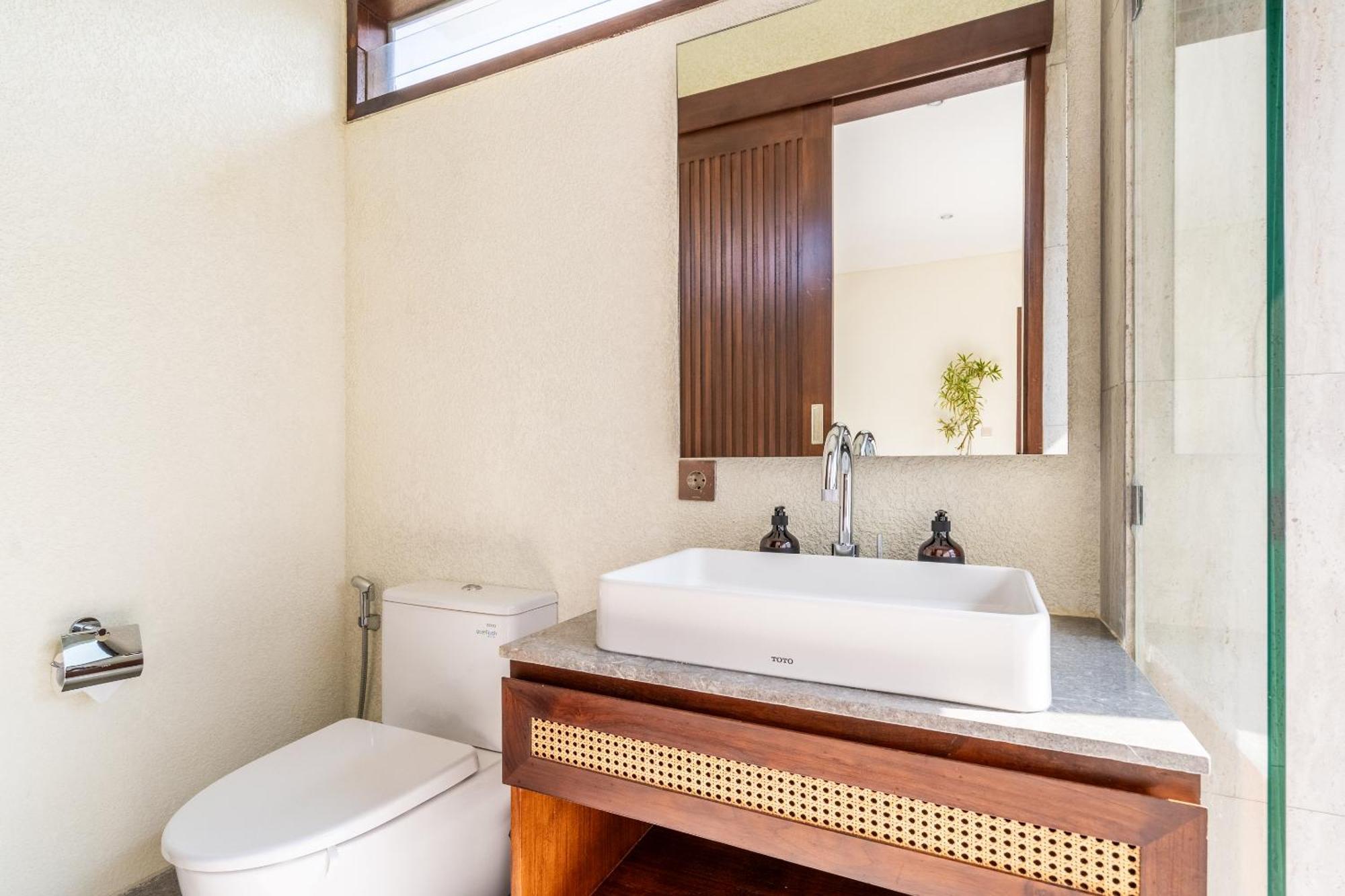 Taman Dharmawangsa - 3br Luxury Private Pool In Nusa Dua Villa *